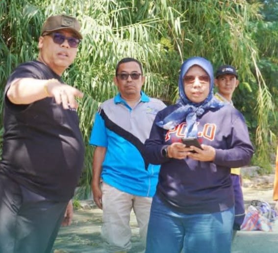 Wako Hendri didampingi Kadis PUPR Wita, tinjau lokasi rawan longsor di Koto Katiak dan Koto Panjang, Sabtu (29/11/2025).